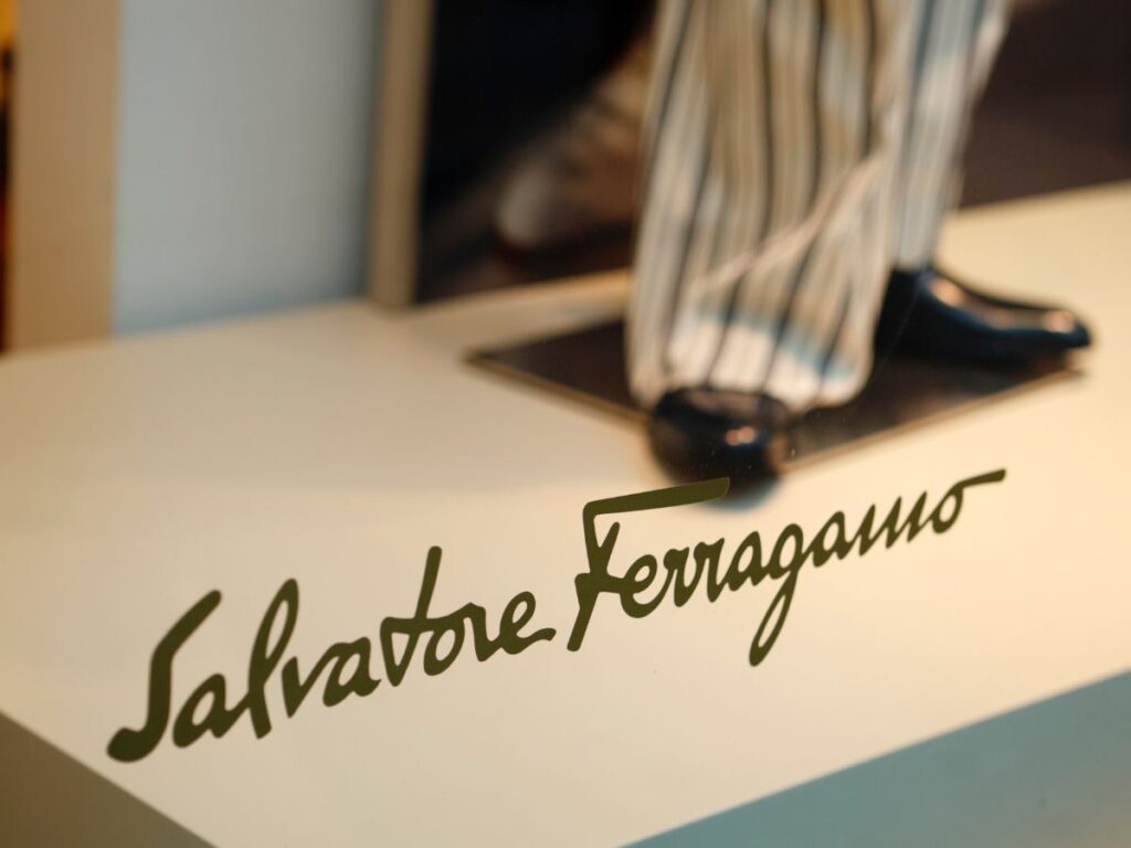 Ferragamo collezione online